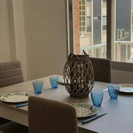 Appartamento Apartamento céntrico y en primera línea de playa Benidorm Esterno foto