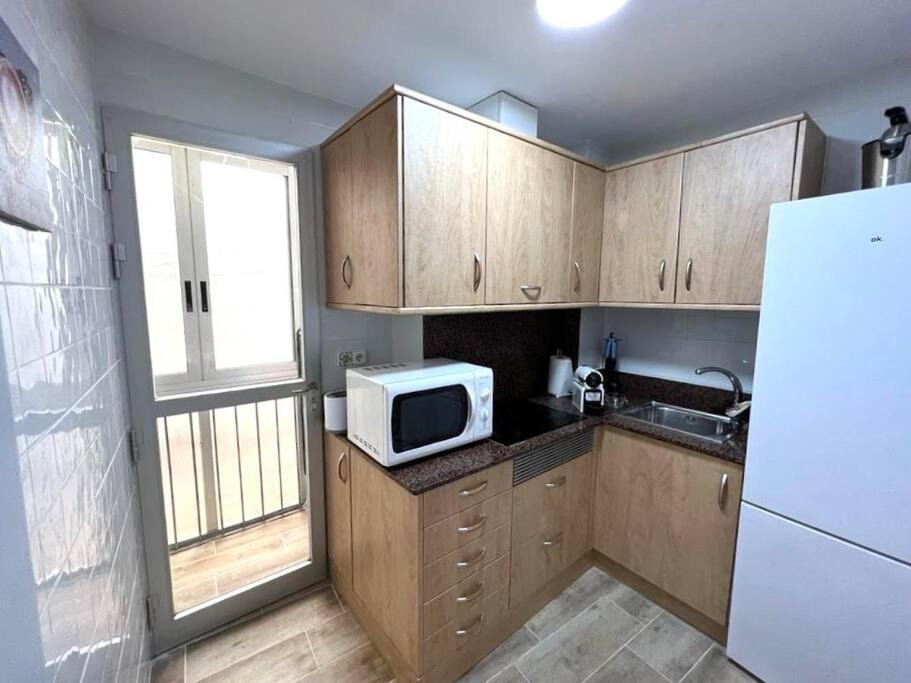 Appartamento Apartamento céntrico y en primera línea de playa Benidorm Esterno foto